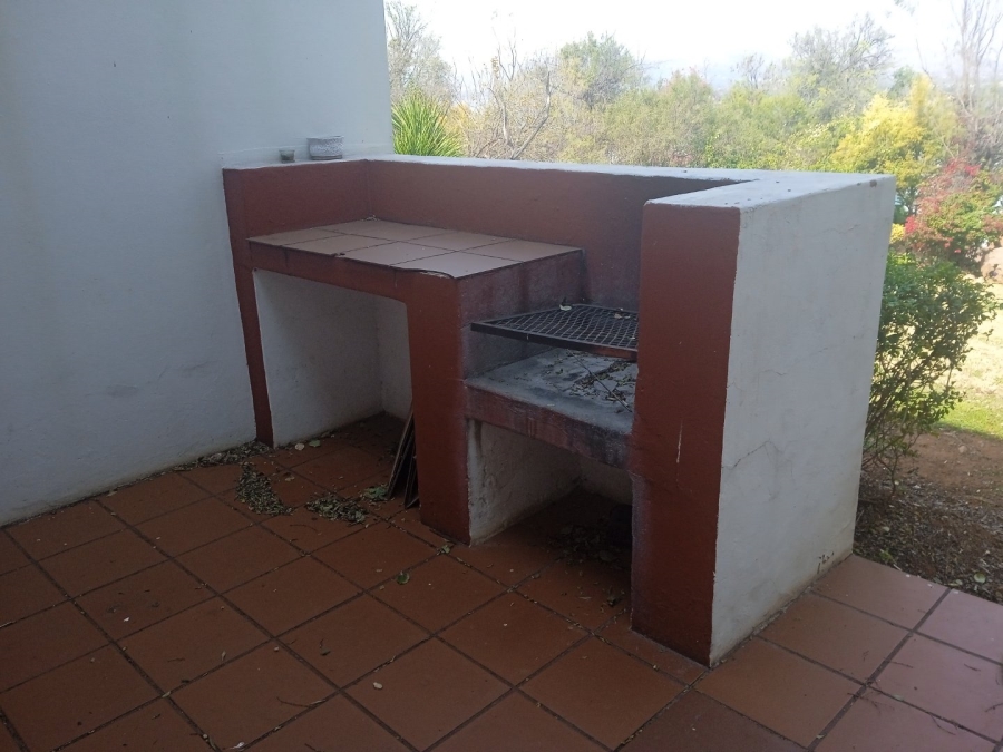 To Let 1 Bedroom Property for Rent in Kosmos North West